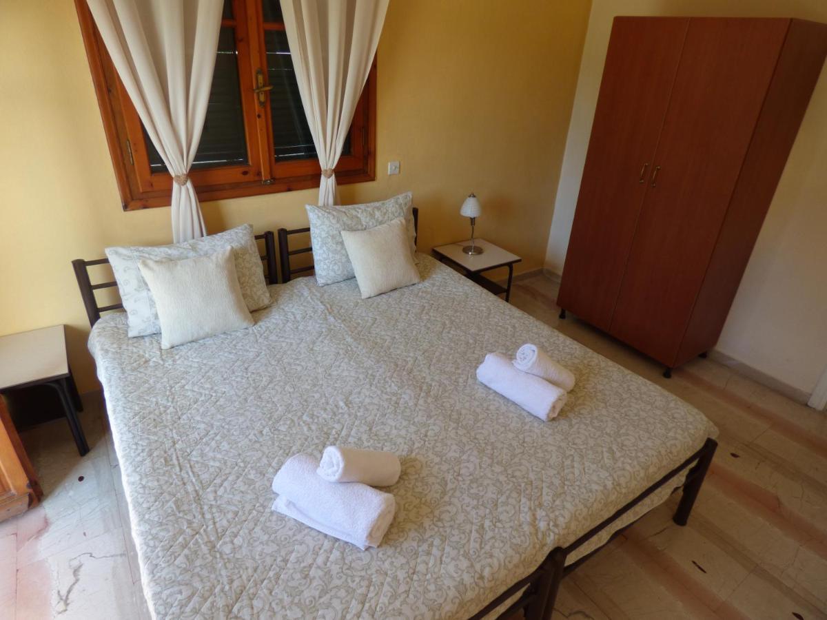 Ipsos Marias Apartments Екстер'єр фото